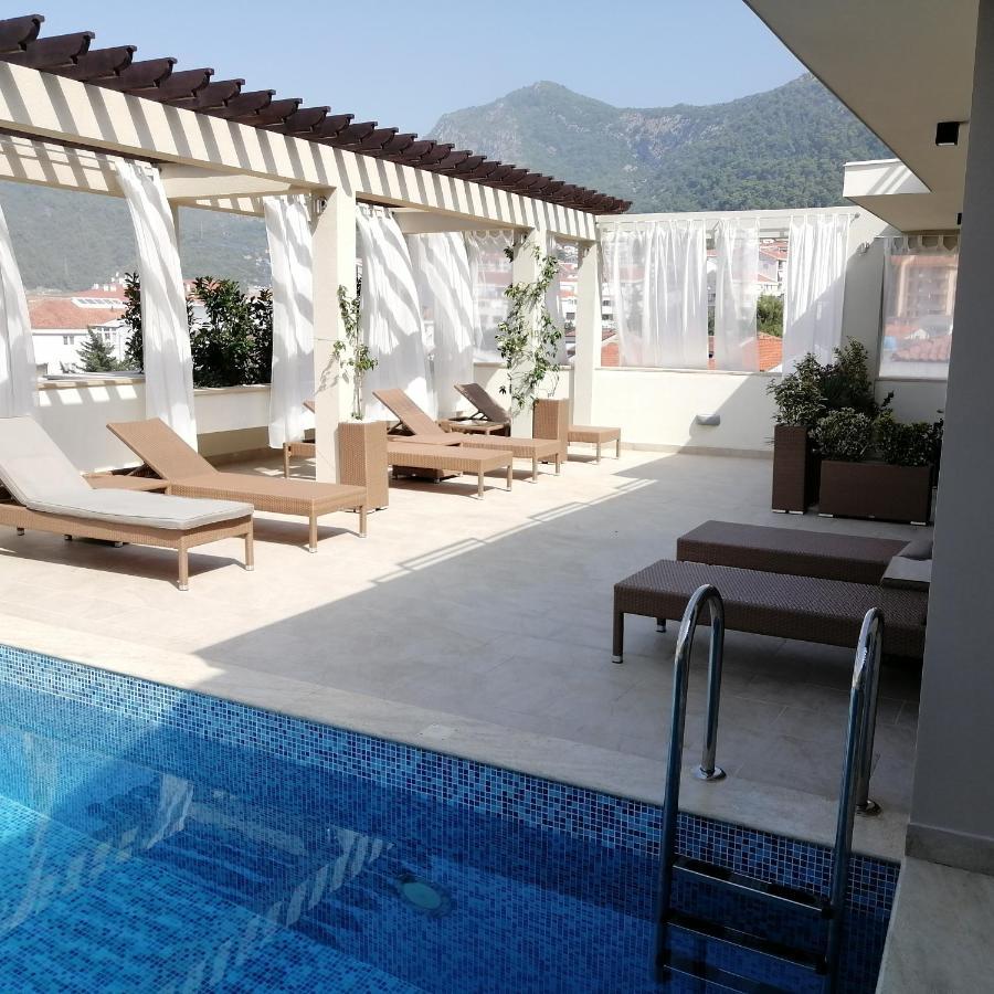 Apartments And Rooms Grand Palazzo Budva Exterior photo