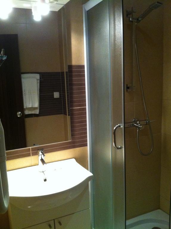 Apartments And Rooms Grand Palazzo Budva Room photo