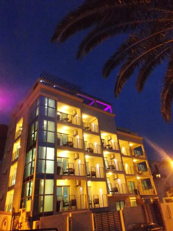 Apartments And Rooms Grand Palazzo Budva Exterior photo