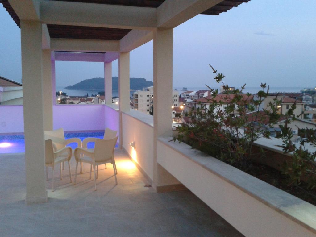 Apartments And Rooms Grand Palazzo Budva Exterior photo