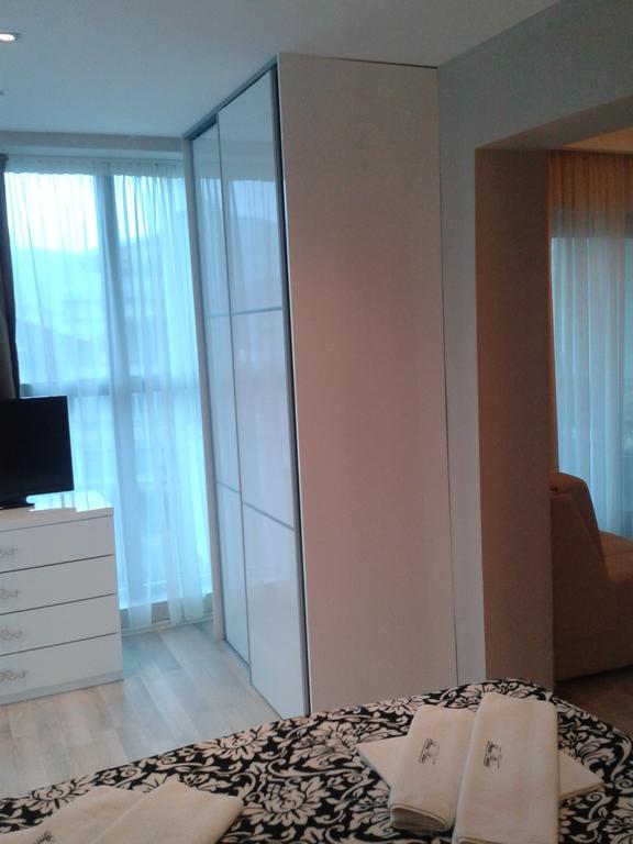 Apartments And Rooms Grand Palazzo Budva Room photo