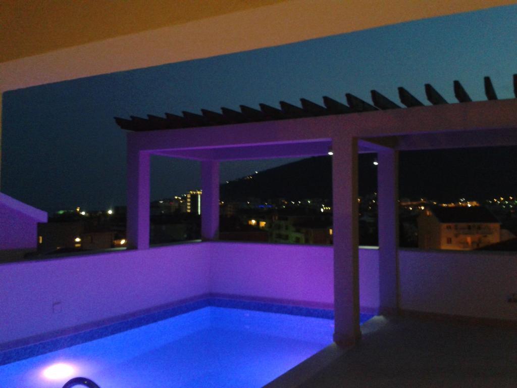 Apartments And Rooms Grand Palazzo Budva Exterior photo