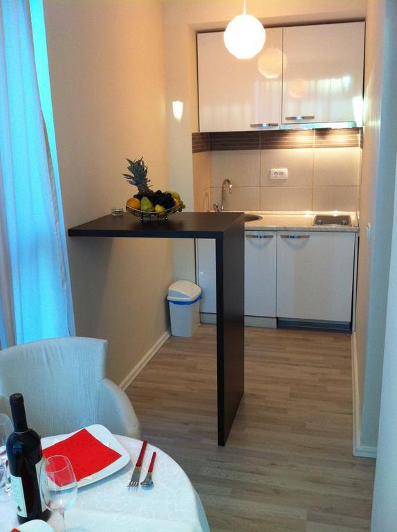 Apartments And Rooms Grand Palazzo Budva Room photo