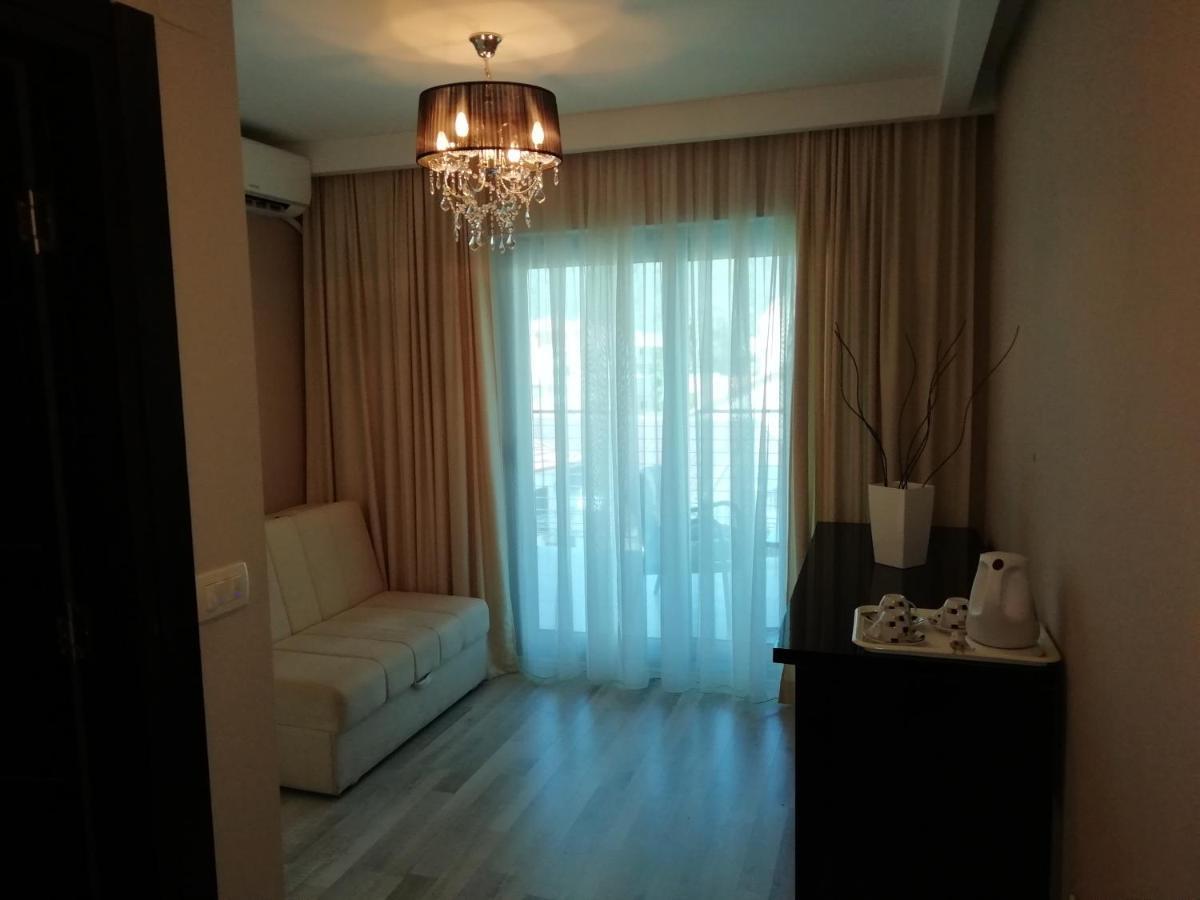 Apartments And Rooms Grand Palazzo Budva Exterior photo