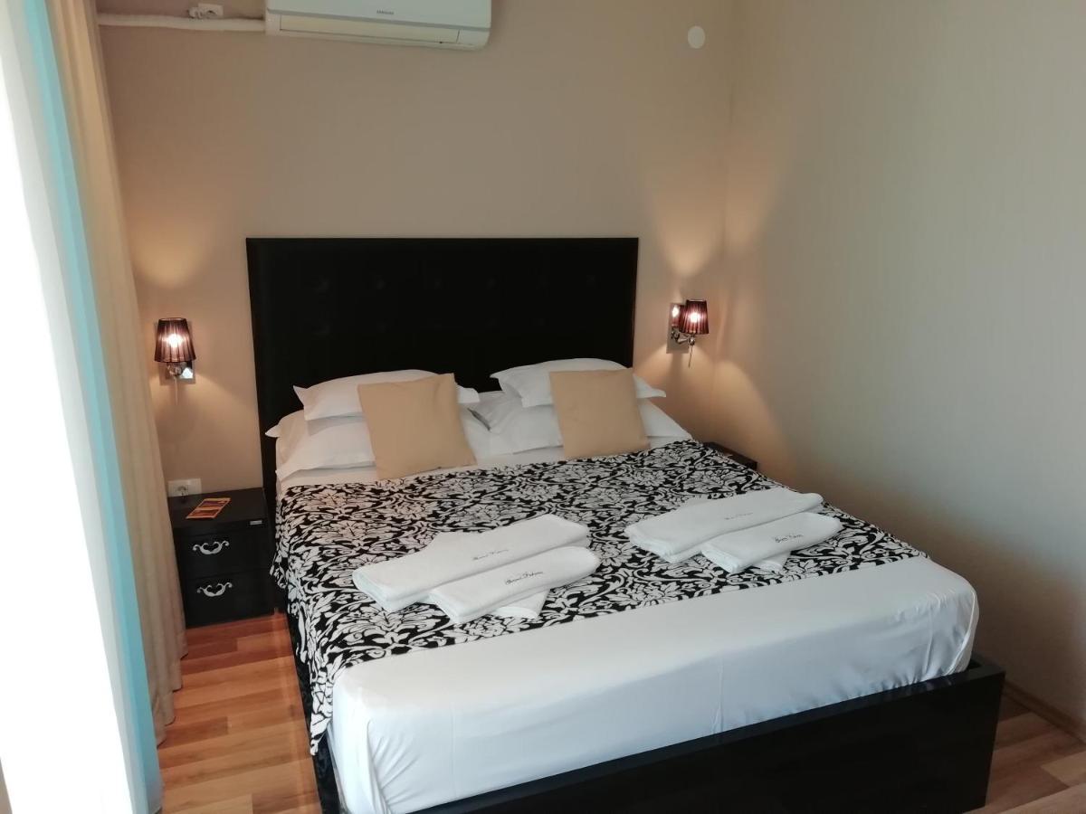 Apartments And Rooms Grand Palazzo Budva Exterior photo